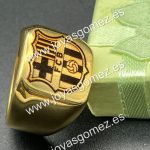 Sello liso de tú escudo, tallas 16-18-20-22-24-26-28-30, grabado láser, Acero 316L chapado de oro de 18k