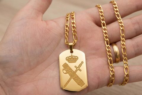 Cadena 4*60cm- placa- Guardia civil, grabado láser, acero 316L chapado oro 18k