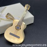 Colgante guitarra grande, acero 316L chapado oro 18k