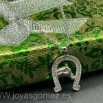 Collar en Plata de Ley Rodiada y Circonitas. HERRADURA.