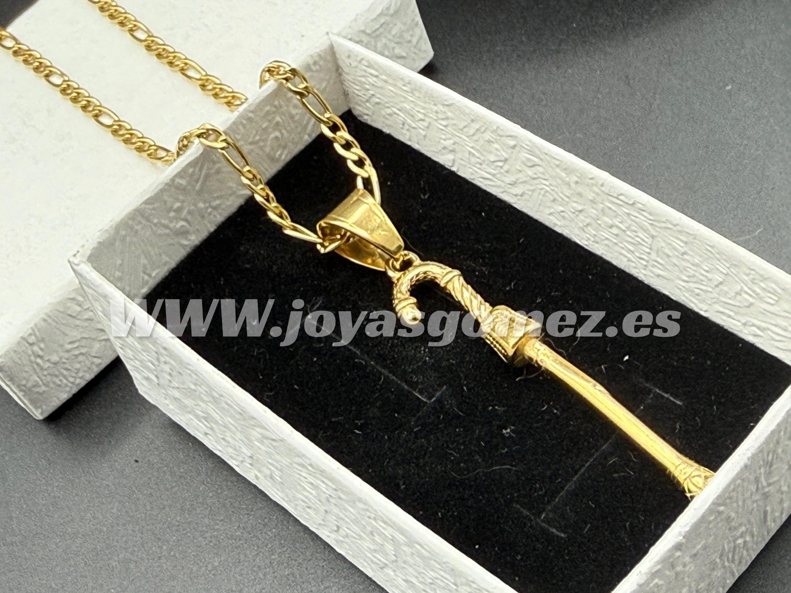 WhatsApp Image 2025-02-06 at 09.15.43 (2) Cadena 3*60cm+ Colgante bastón mediano,acero 316L chapado oro 18k - Imagen 1