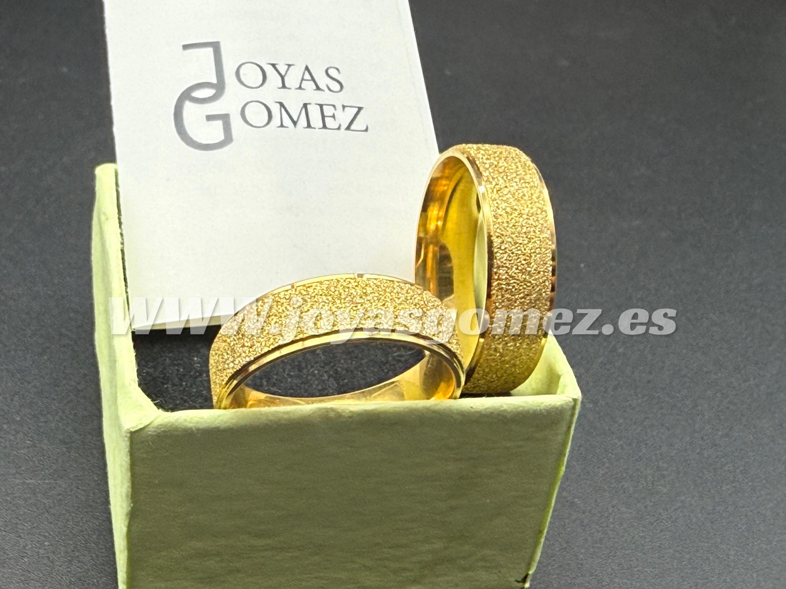 WhatsApp Image 2025-08-21 at 10.57.09 Alianza matizada 6mm ,acero 316L chapado oro 18k, tallas 16-18-20-22-24-26 - Imagen 1