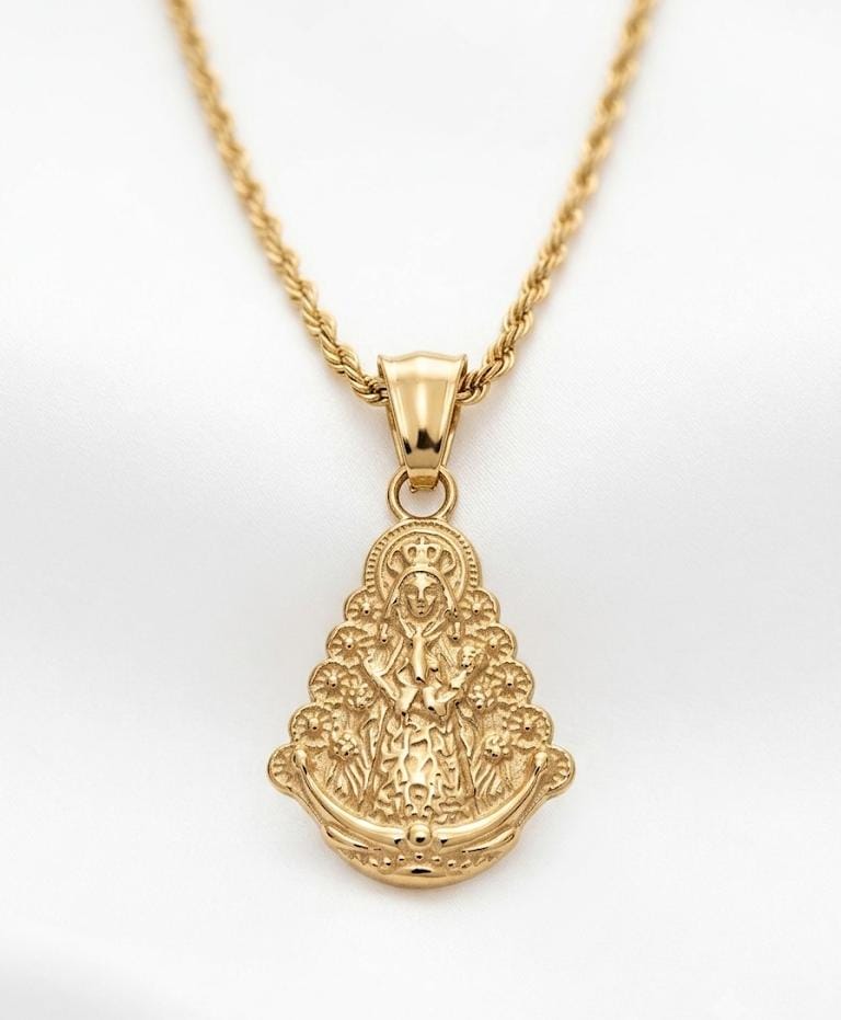 WhatsApp Image 2026-08-22 at 10.02.48 Cordón 2*60cm + colgante virgen del rocío,acero 316L chapado oro 18k - Imagen 1