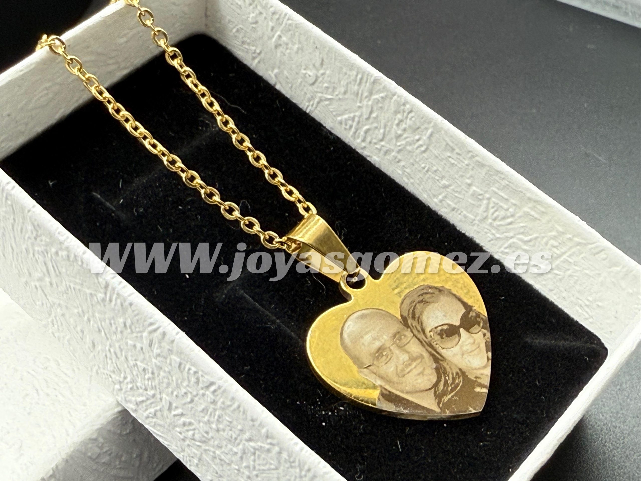 WhatsApp Image 2025-01-26 at 10.16.35 (3) Colgante corazón 25mm-cadena 2*45 cm- foto grabación personalizada láser, acero 316L chapado oro 18k - Imagen 1