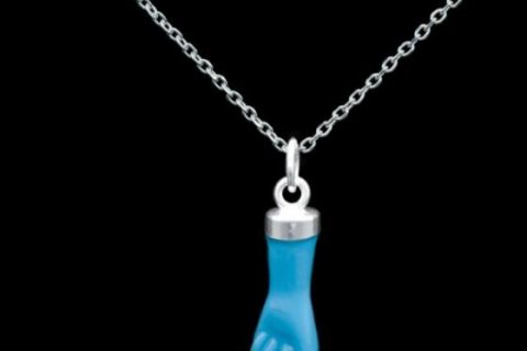 COLGANTE MANO HIGA AZUL Y CADENA 40 + 3 CM, plata de ley