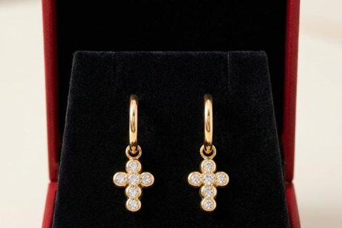 Aritos cruz circonitas ,acero 316L chapado oro 18k