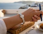 Brazalete greca con circonitas ,acero 316 L chapado oro 18k - Imagen 2