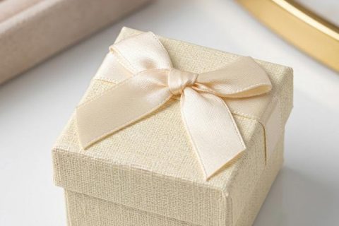 Caja regalo pequeña