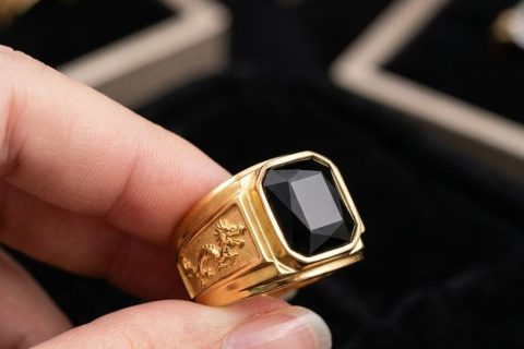 Sello piedra negra dragón,talla 24 acero 316L chapado oro 18k