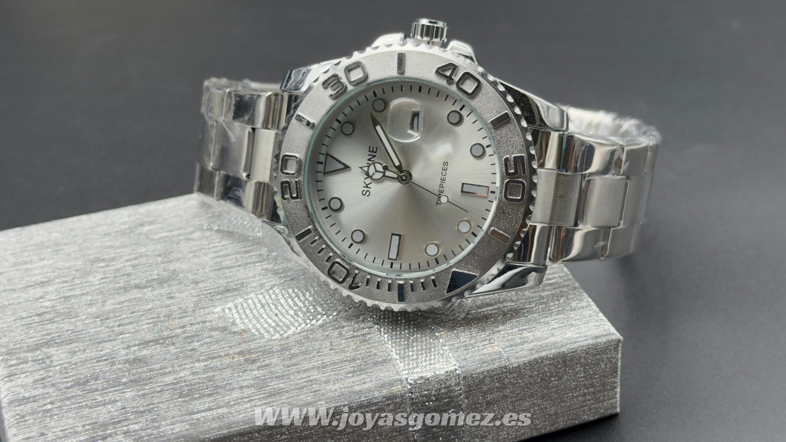WhatsApp Image 2026-02-24 at 11.19.22 Reloj esfera blanca- nácar,acero 316L - Imagen 1