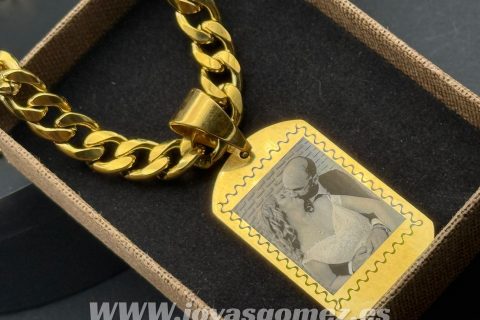 Colgante placa 49mm-cadena 9*60cm- foto grabación personalizada láser, acero 316L chapado oro 18k