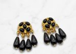 pendientes coralinas gotas negras medianas, acero 316 L chapado oro 18k