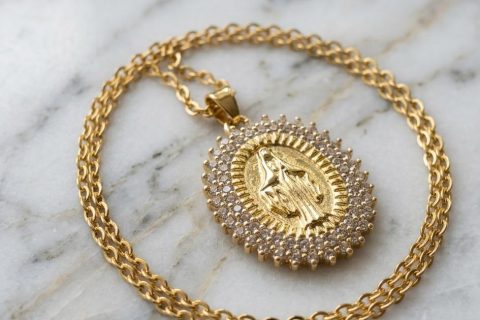 Gargantilla 45 cm virgen Milagrosa, acero 316L chapado oro 18k