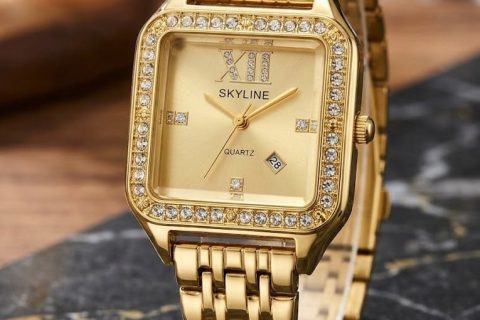 Reloj esfera dorada circonitas ,acero 316L chapado oro 18k- PROMOCIÓN-