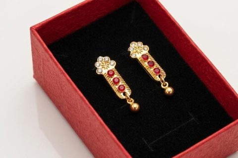Pendientes niña semáforo 2cm, acero 316L chapado oro 18k